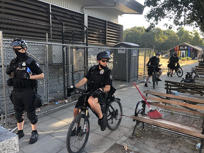 Cops Clear Homeless, Mutual Aid Protest Group from Cal Anderson Shelterhouse